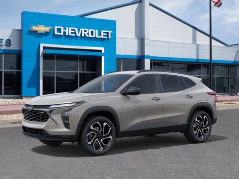 New 2026 Chevrolet Trax RS image 2