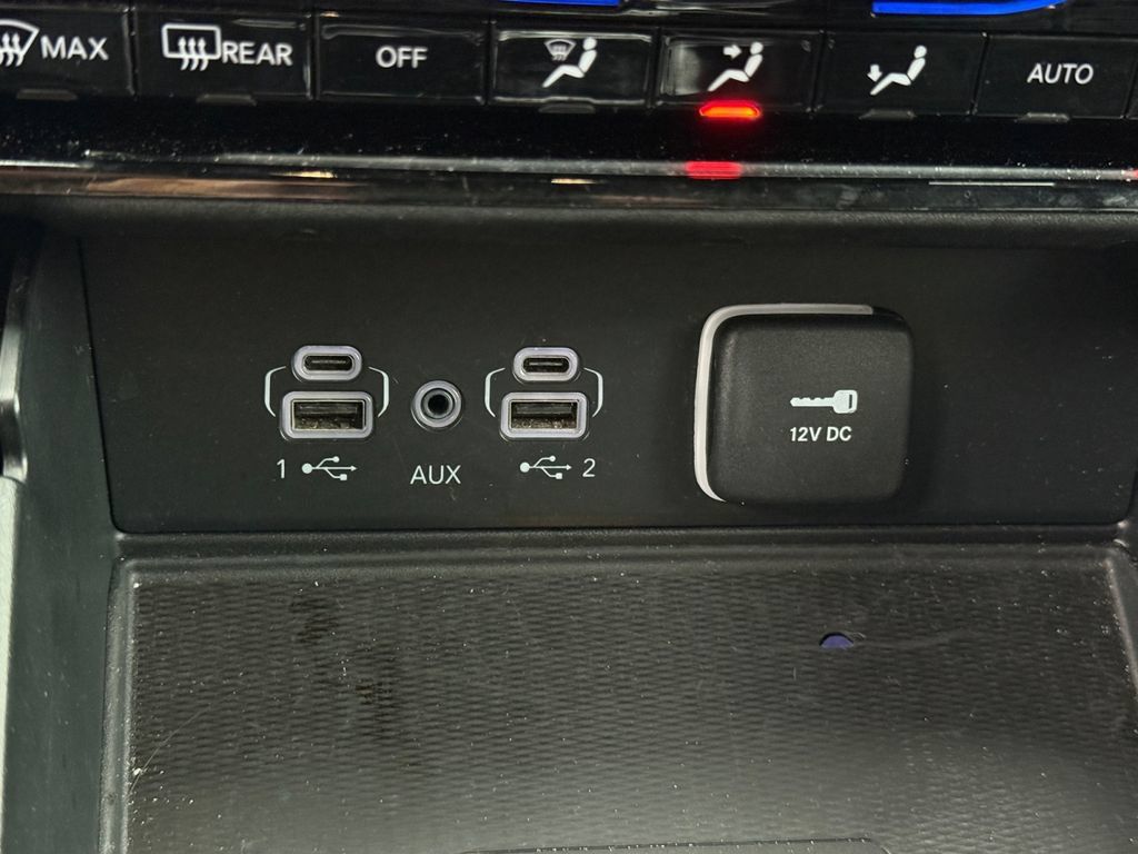 Used 2023 Jeep Grand Cherokee Altitude AWD/4WD image 35
