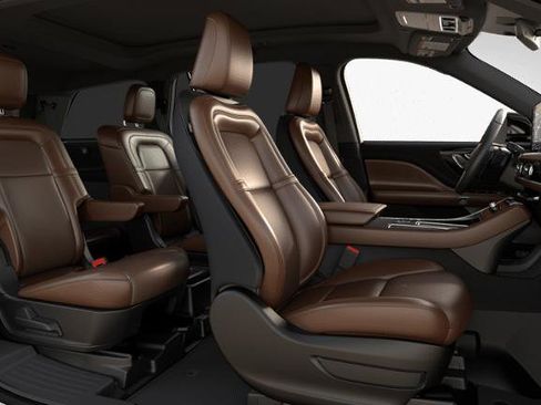 New 2026 Lincoln Aviator Reserve image 28