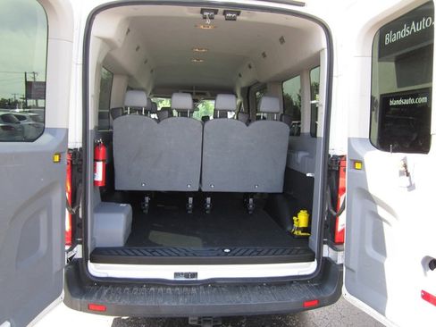 Used 2017 Ford Transit 350 XL image 19