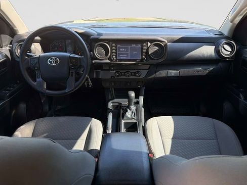 Used 2020 Toyota Tacoma SR w/ SR Convenience Package RWD image 16