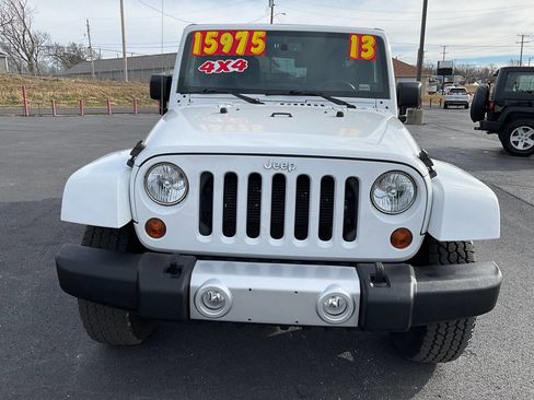 Used 2013 Jeep Wrangler Unlimited Sahara w/ Connectivity Group image 7