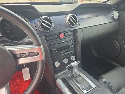 Used 2006 Ford Mustang GT Premium RWD image 23