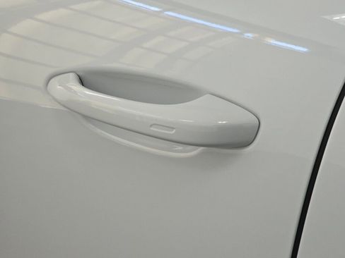 New 2026 Porsche Cayenne image 23