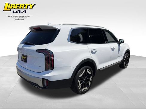 Used 2024 Kia Telluride EX AWD/4WD image 7