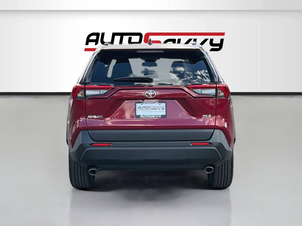 Used 2025 Toyota RAV4 XLE Premium FWD image 6