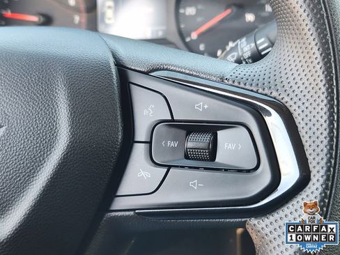 Used 2025 Chevrolet Trax LS image 33