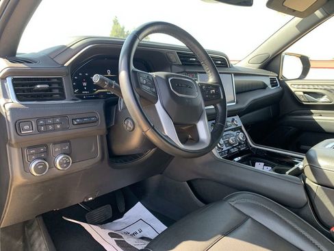 Certified 2024 GMC Yukon XL Denali AWD/4WD image 7