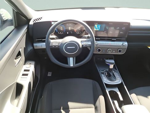 New 2026 Hyundai Kona SE image 11