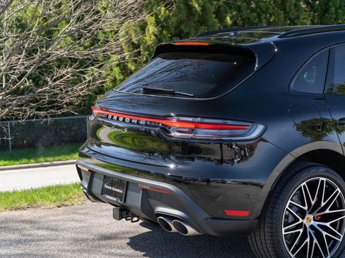 New 2026 Porsche Macan S image 13