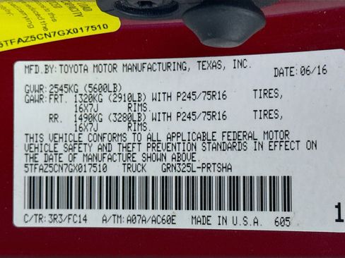 Used 2016 Toyota Tacoma SR5 w/ Towing Package image 38