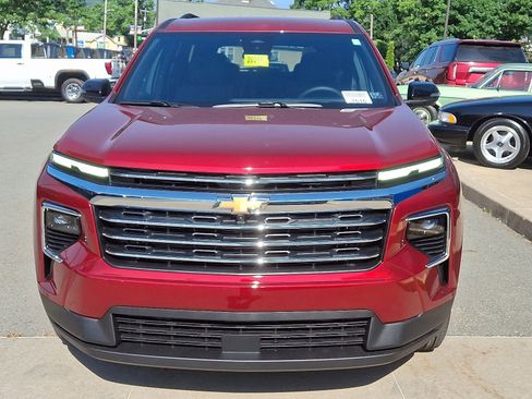 New 2025 Chevrolet Traverse LT w/ Driver Confidence Package image 2