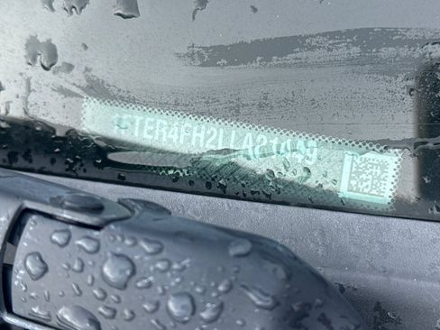 Used 2020 Ford Ranger XL w/ Equipment Group 101A Mid image 3