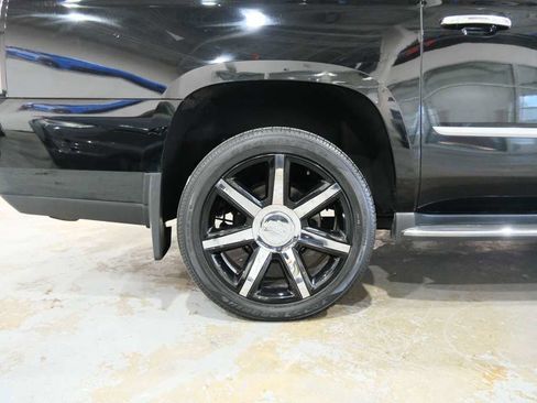 Used 2015 Cadillac Escalade ESV Premium image 13