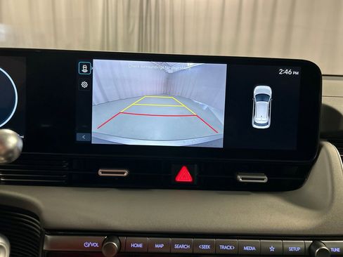 Used 2025 Hyundai Ioniq 5 SE image 16