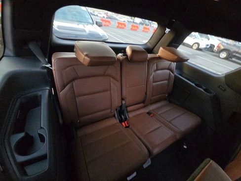 Used 2025 Lincoln Navigator Reserve AWD/4WD image 15