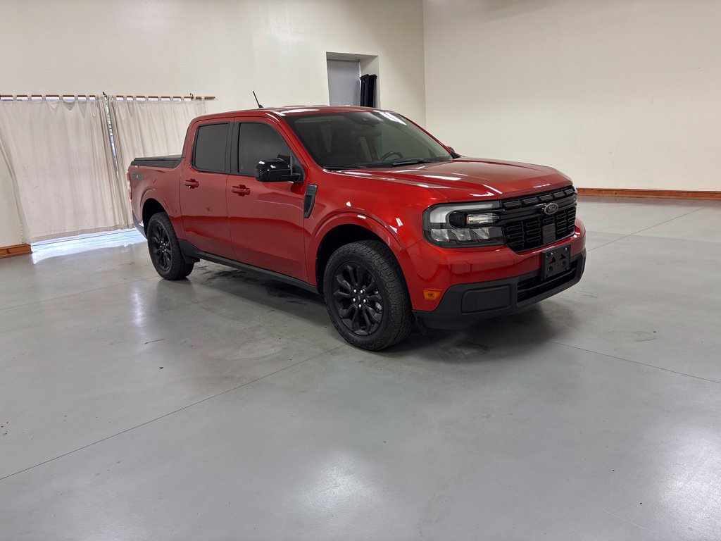 Used 2024 Ford Maverick Lariat w/ Black Appearance Package AWD/4WD image 2