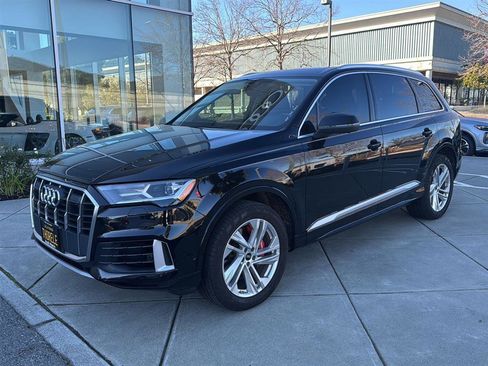 Used 2022 Audi Q7 Premium Plus w/ Premium Plus Package image 1