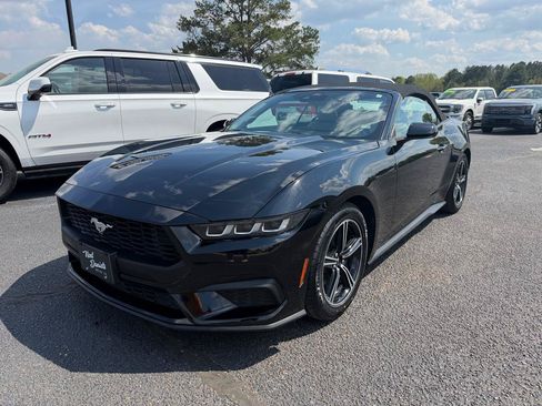 Used 2024 Ford Mustang Premium RWD image 2