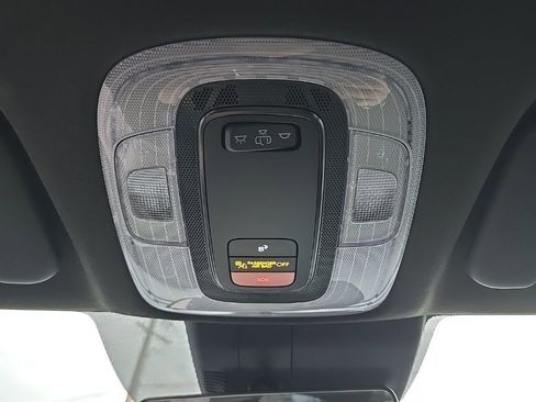 Certified 2025 Hyundai Elantra SEL image 19