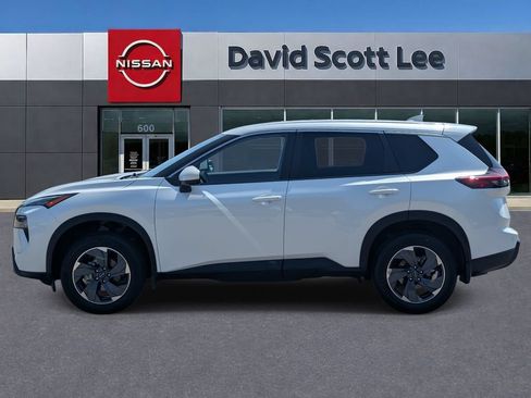 Used 2026 Nissan Rogue SV AWD/4WD image 10