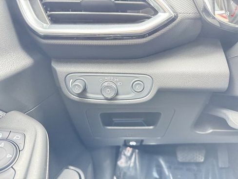 Certified 2022 Chevrolet TrailBlazer LT w/ LPO, Blackout Package image 28