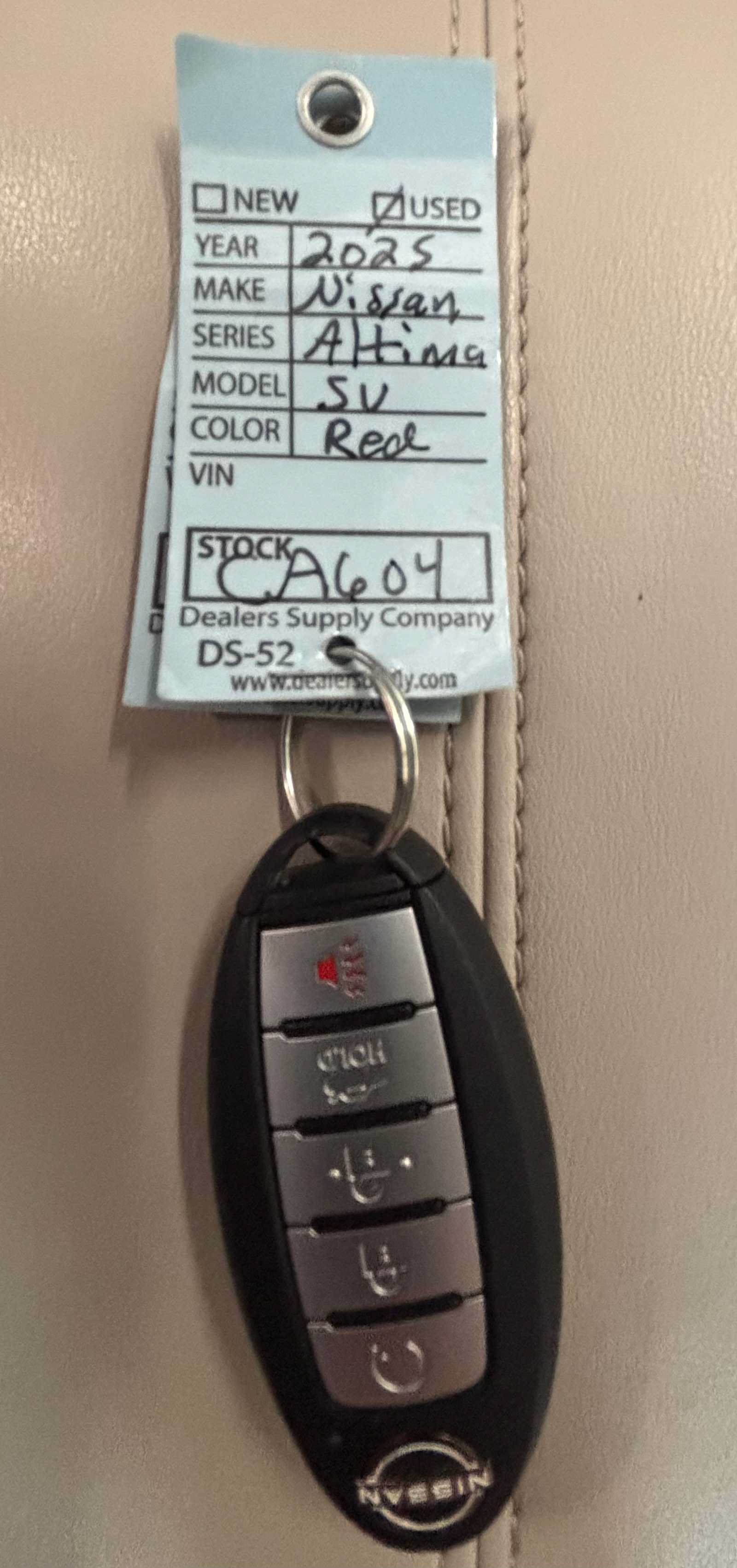 Used 2025 Nissan Altima 2.5 SV FWD image 25