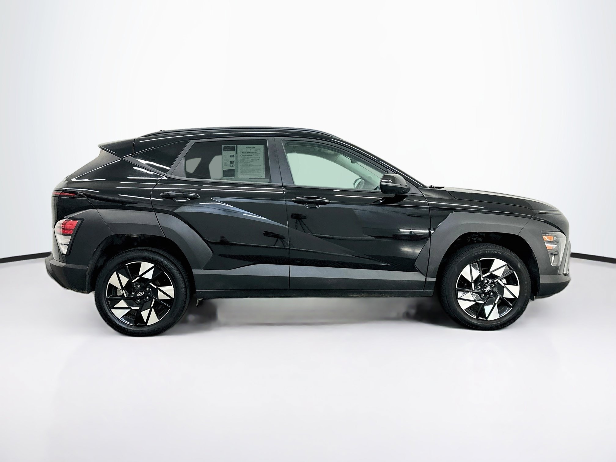 Used 2025 Hyundai Kona SEL AWD/4WD image 10