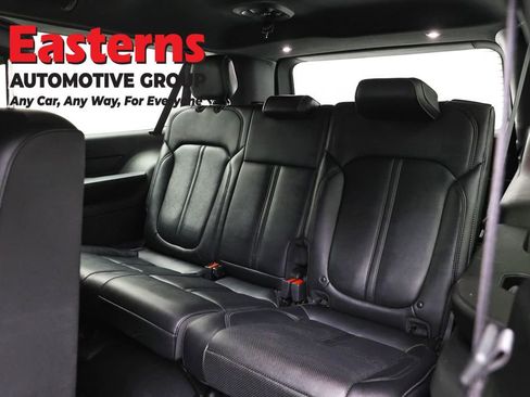 Used 2024 Jeep Wagoneer L Series II w/ Flexible Seating Group AWD/4WD image 29