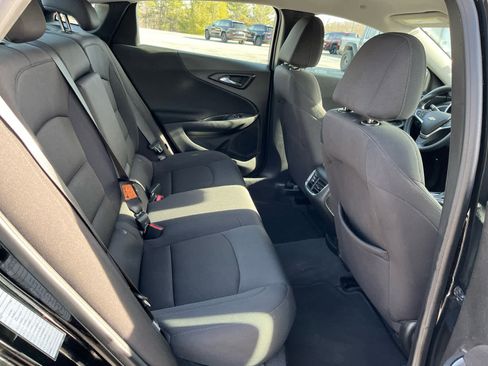 Used 2023 Chevrolet Malibu LT image 27