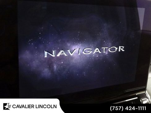 Used 2019 Lincoln Navigator L Reserve AWD/4WD image 13