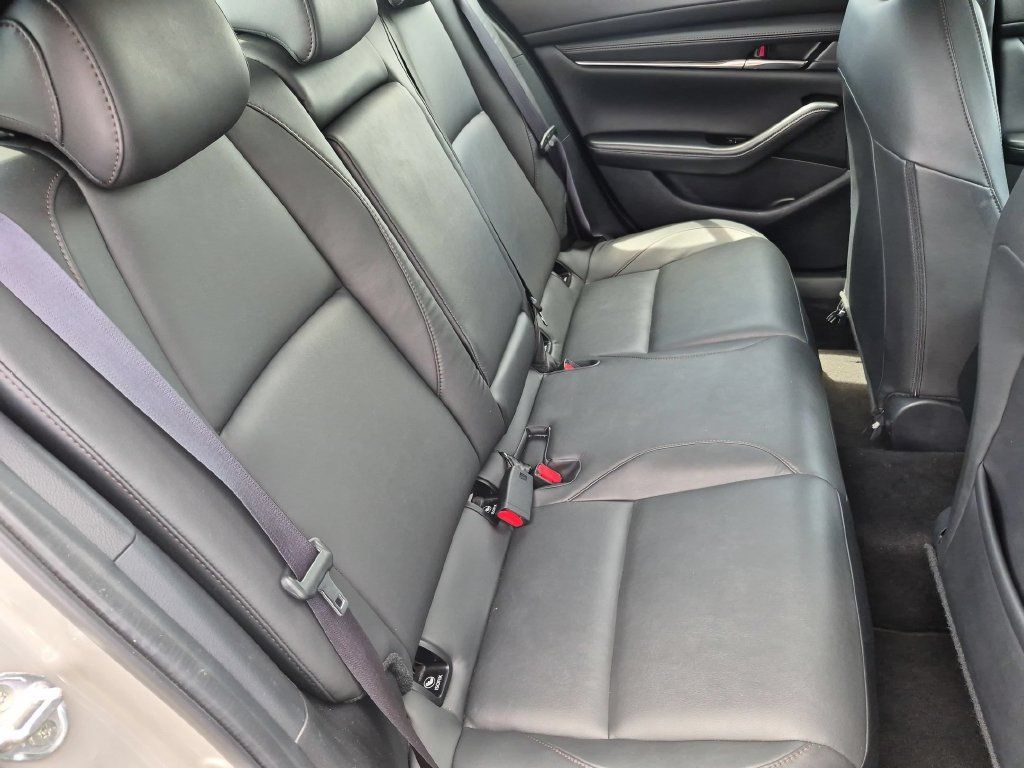 Used 2025 MAZDA MAZDA3 s FWD image 29