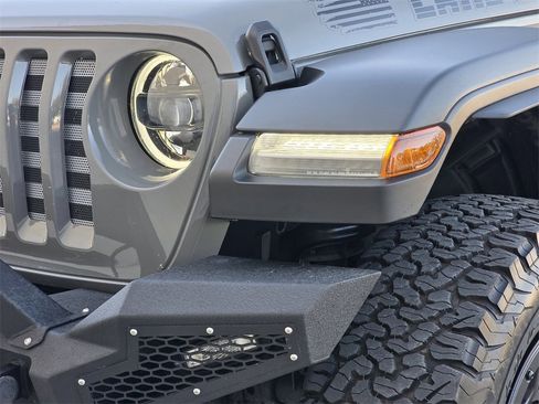 Used 2023 Jeep Wrangler Unlimited Sport image 6