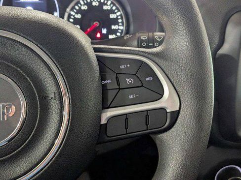 Certified 2023 Jeep Renegade Latitude AWD/4WD image 27