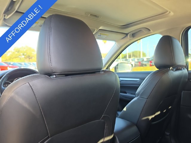 Used 2017 MAZDA CX-5 Touring w/ Preferred Equipment Package FWD image 13