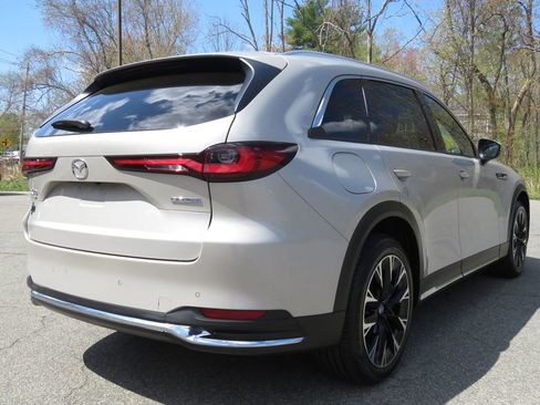 Used 2024 MAZDA CX-90 Plug-In Hybrid w/ Premium Plus AWD/4WD image 5