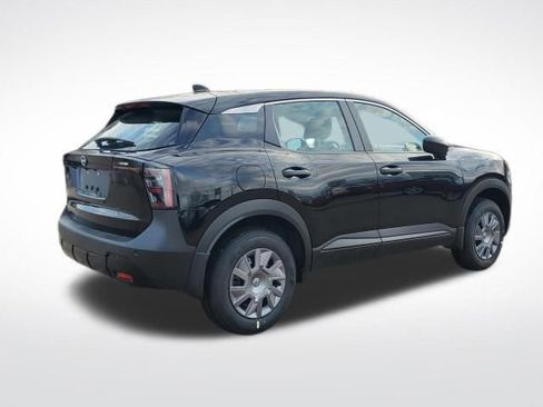 New 2026 Nissan Kicks S image 5