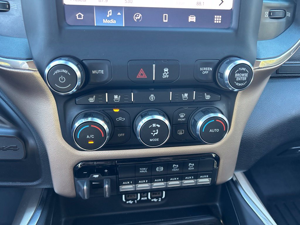 Used 2022 RAM 2500 Laramie AWD/4WD image 38