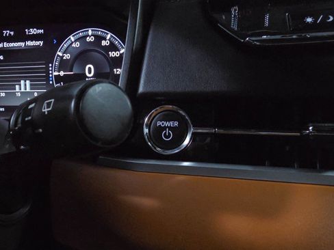 Used 2023 Mitsubishi Outlander SEL image 35