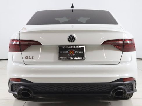 Used 2024 Volkswagen Jetta GLI Autobahn image 47