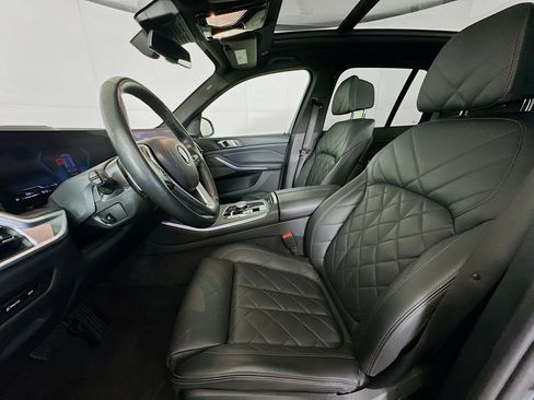 Used 2024 BMW X5 sDrive40i w/ Premium Package image 13