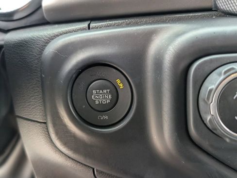 Certified 2022 Jeep Wrangler Unlimited Sport image 24