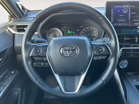 Used 2021 Toyota Venza Limited image 14