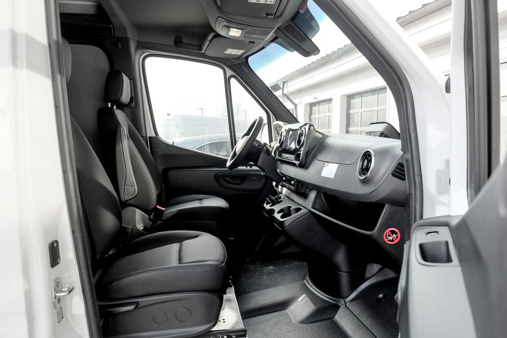 Used 2026 Mercedes-Benz Sprinter 2500 image 20