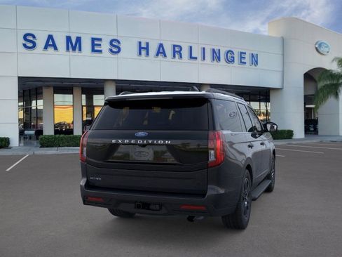 New 2026 Ford Expedition Active RWD image 8