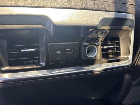 Used 2022 GMC Sierra 1500 AT4 w/ AT4 Premium Package image 30