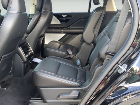 Used 2023 Lincoln Aviator Grand Touring w/ Equipment Group 301A AWD/4WD image 21