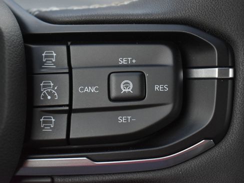New 2026 Jeep Cherokee Laredo AWD/4WD image 20