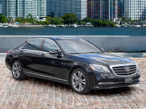 Used 2018 Mercedes-Benz S 450 4MATIC Sedan w/ Premium Package image 3