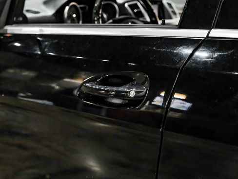 Used 2015 Mercedes-Benz ML 250 BlueTEC 4MATIC image 34